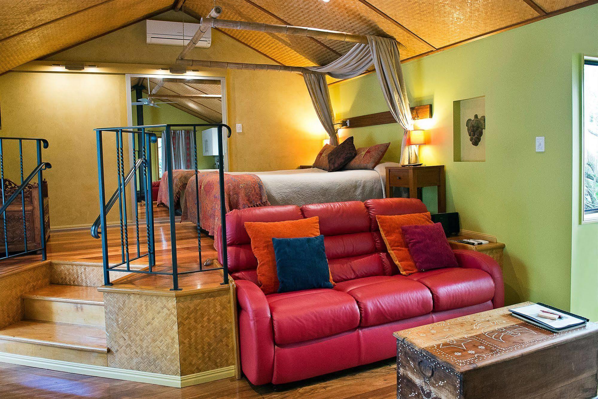 Witches Falls Cottages ภูเขาแทมโบรีน ภายนอก รูปภาพ