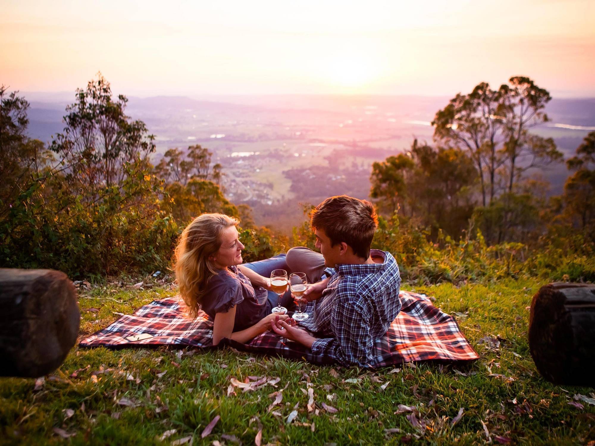 Witches Falls Cottages ภูเขาแทมโบรีน ภายนอก รูปภาพ